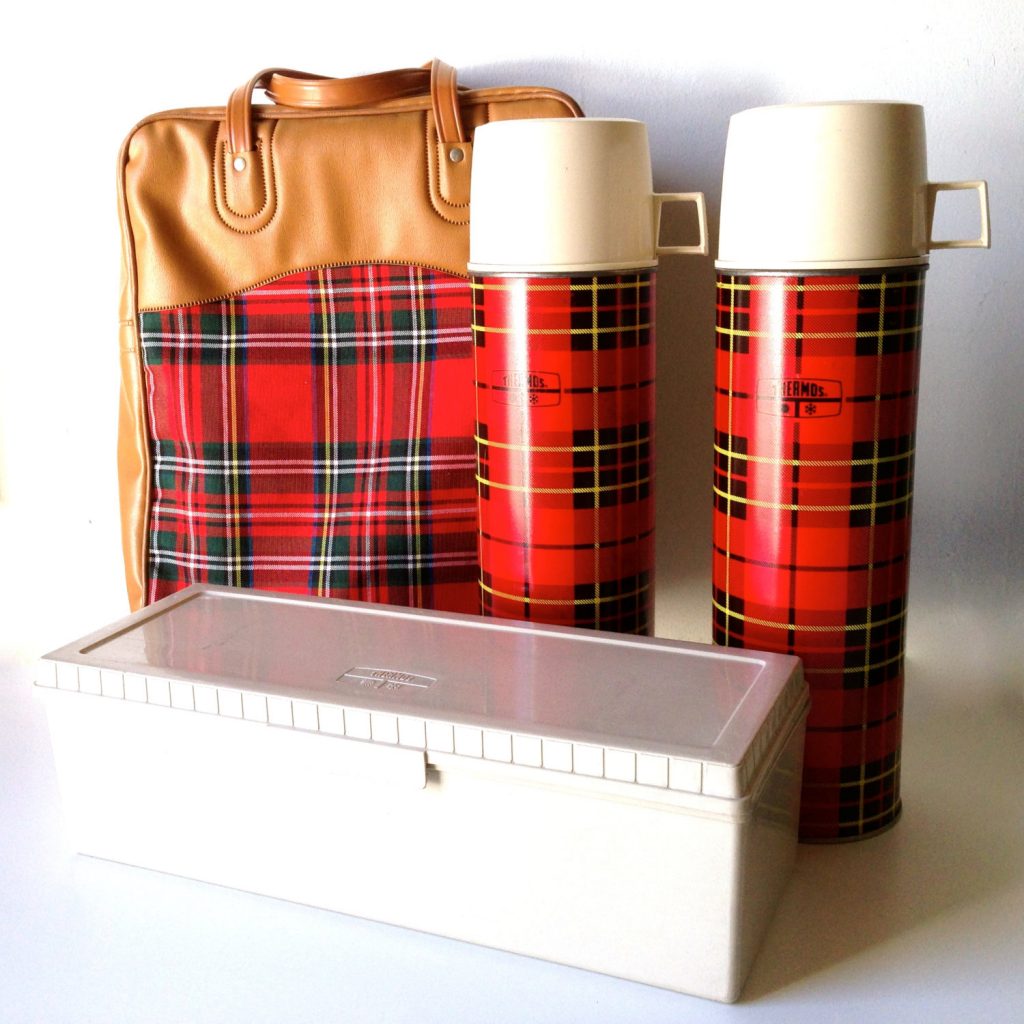 plaid-thermos-picnic-set